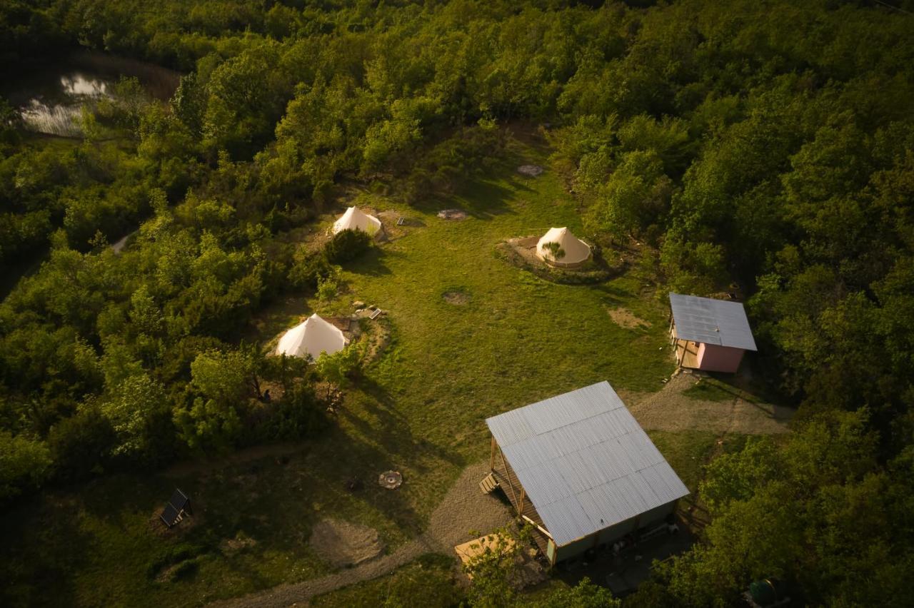 Agricola Ombra - Tents In Nature Hotel Лаятико Екстериор снимка