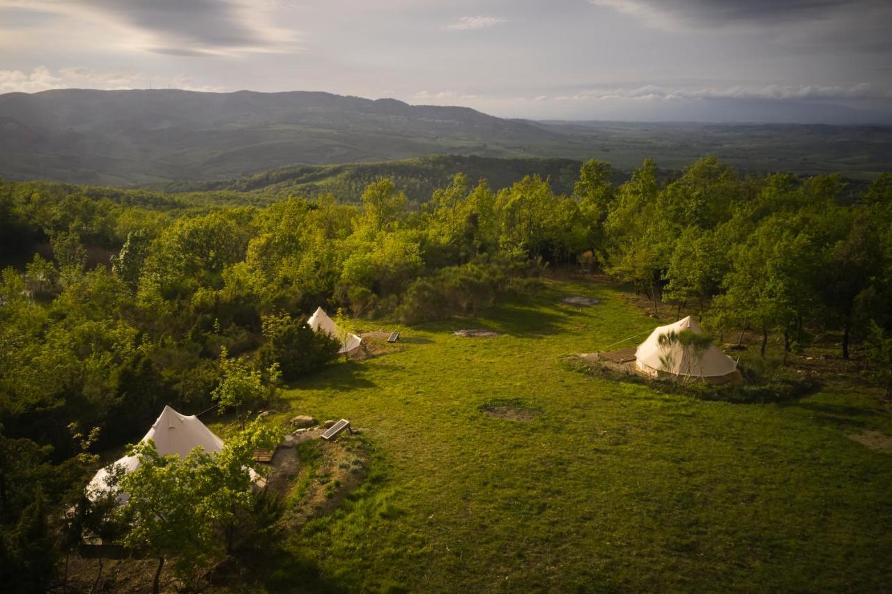 Agricola Ombra - Tents In Nature Hotel Лаятико Екстериор снимка